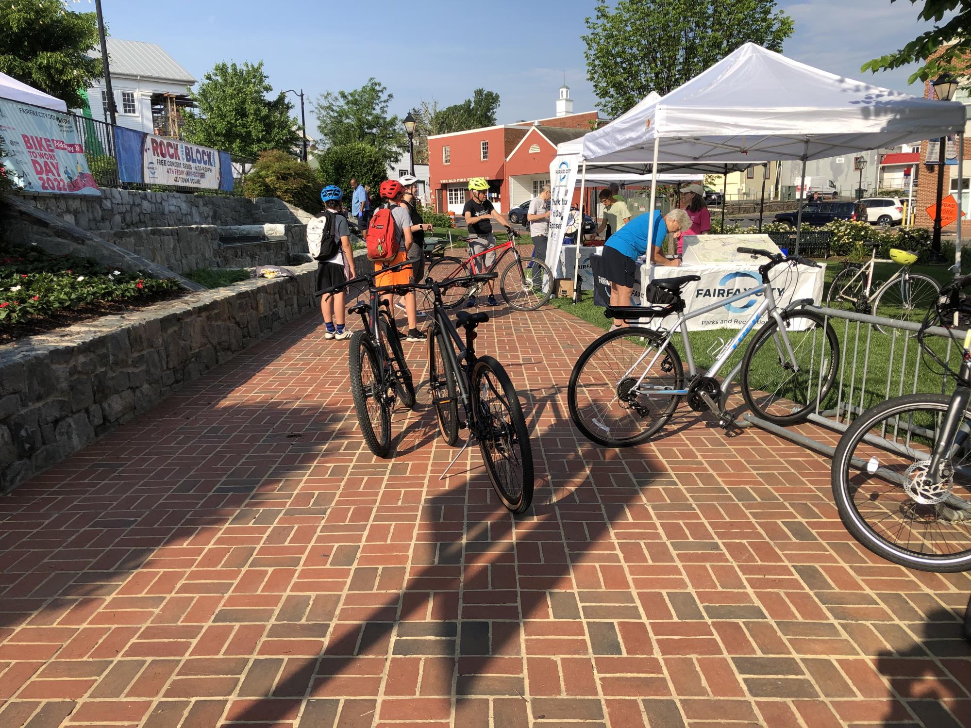 Fairfax City BTWD 2022 _in front of fountain